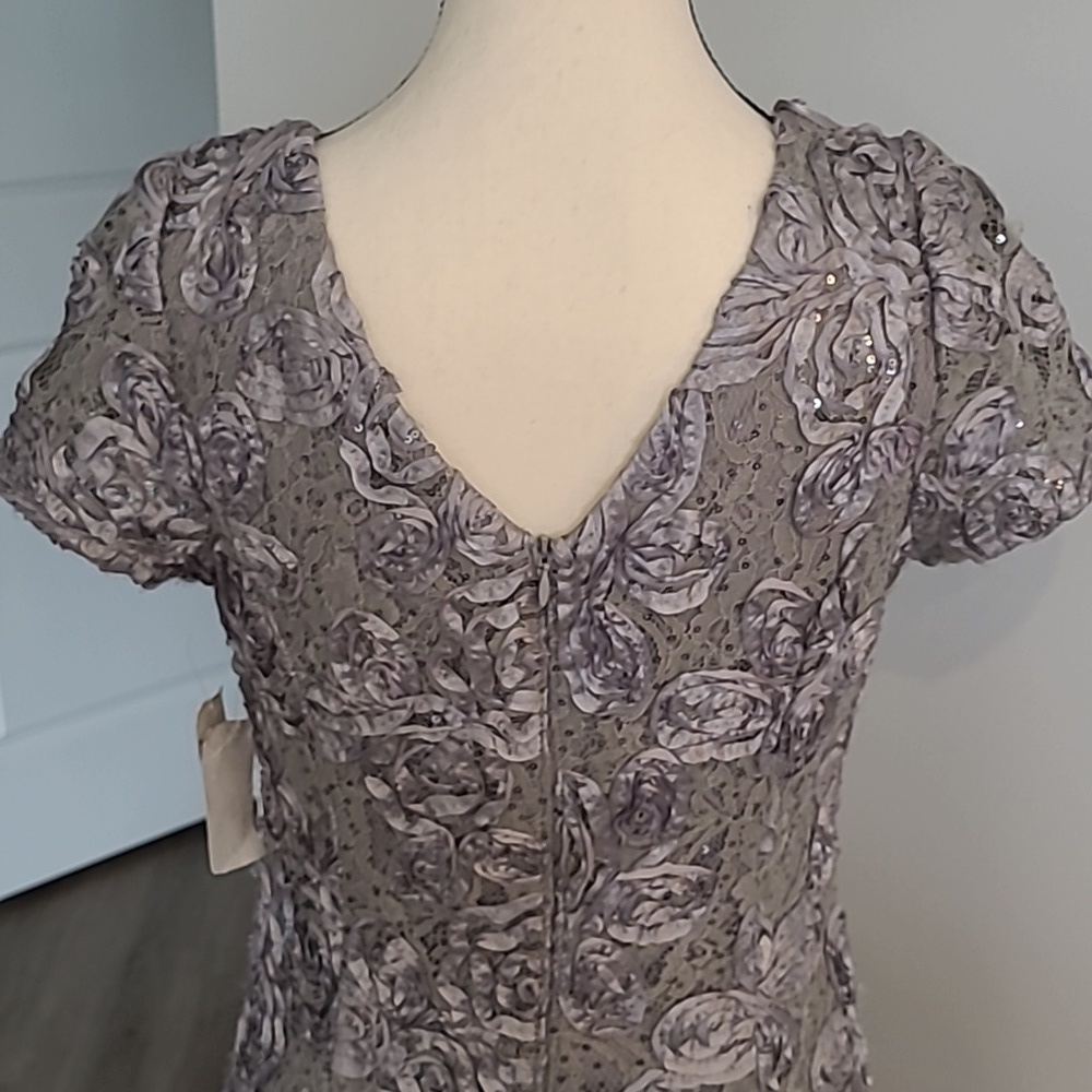 Alex Evening Size 6 Grey Sequined, Flowery Formal, Full Length Dress - Picture 3 of 6